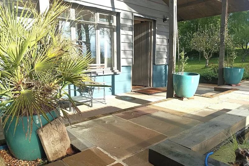 Quiet spacious open plan studio bungalow in the heart of Norfolk countryside.