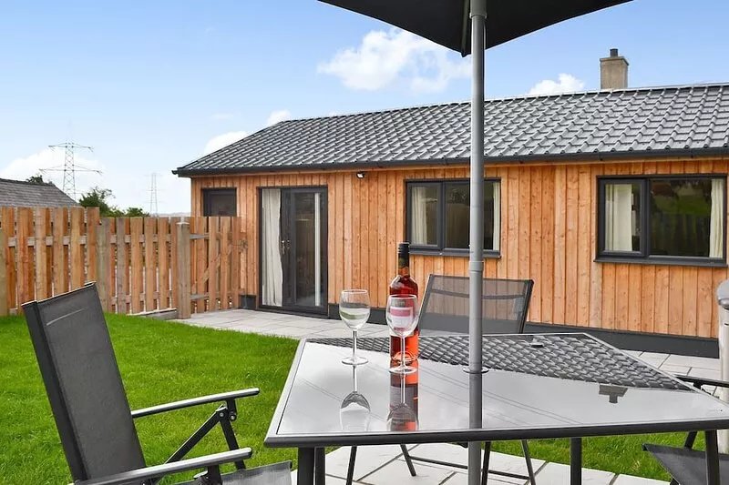 2 bedroom accommodation in Llanllechid, near Bangor