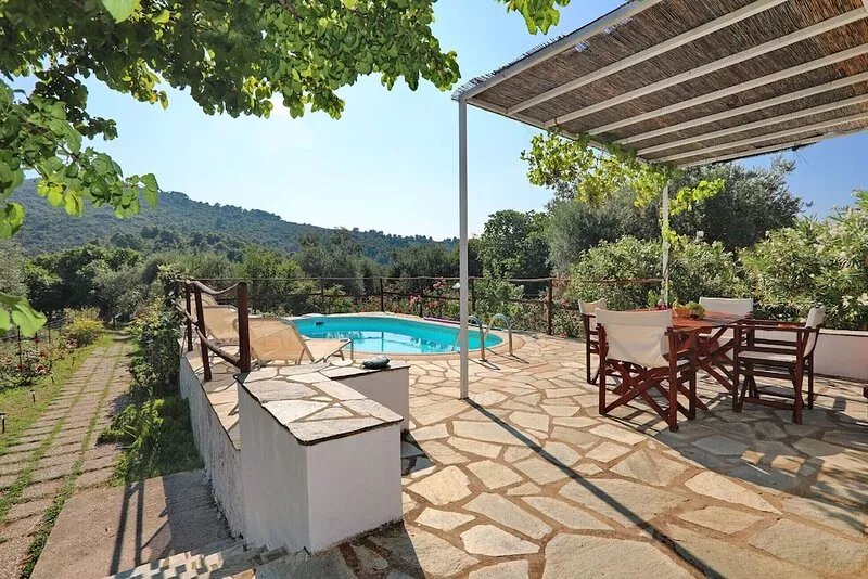 Agravlis comfortable country house with swim pool