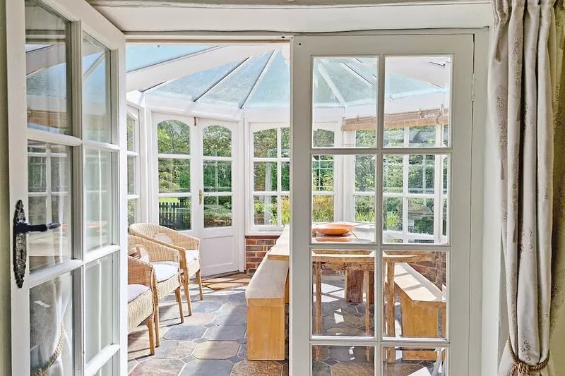 The Milk House -  a cottage that sleeps 4 guests  in 2 bedrooms