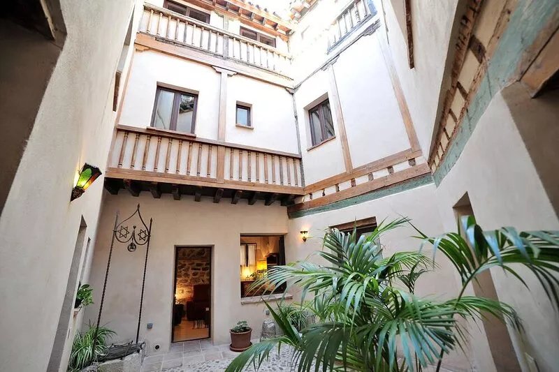 Céntrico impresionante apartamento con patio privado
