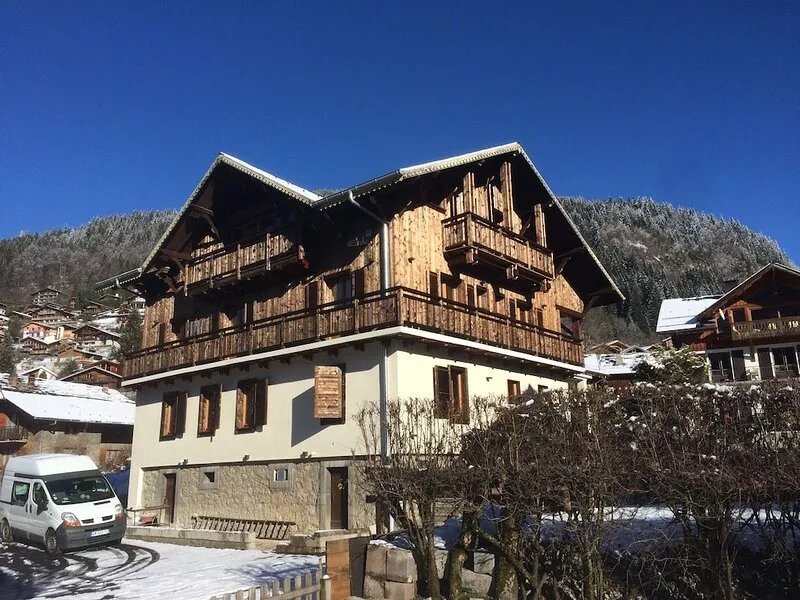 Beautiful new T2 apartment for 4/6 people in village center chalet