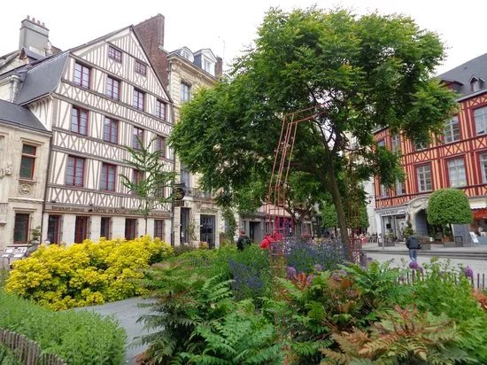 Place de la Pucelle