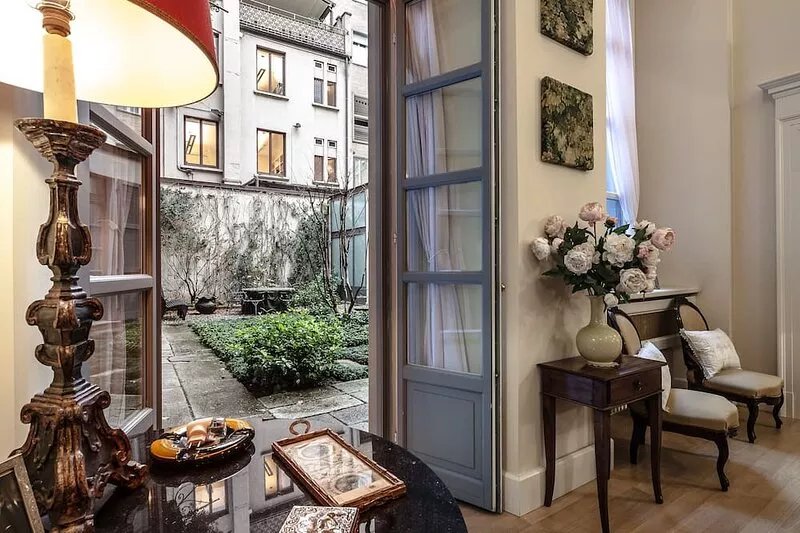 MILAN ANTICA APARTMENT with private garden - 4 BRD, 4 BTH, 8 guests