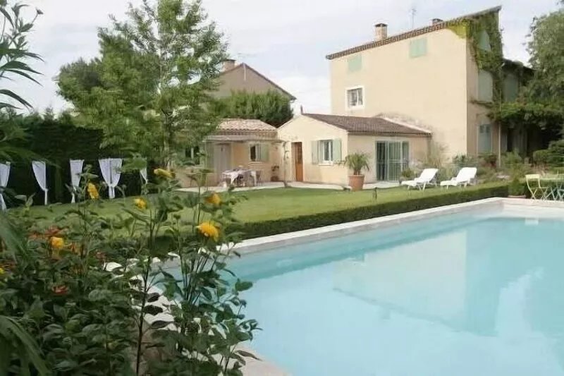 House with terrace garden of 1000m2 - Swimming pool - Downtown Orange - 2 people
