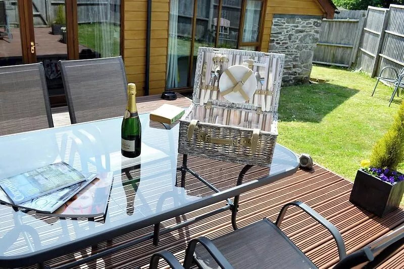 2 bedroom accommodation in Swan Pool, near Falmouth