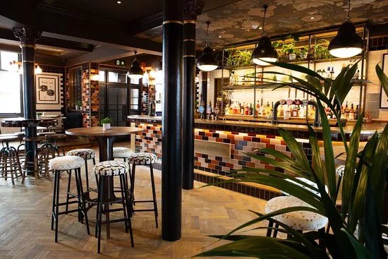 Swan & Chequers, Sandbach