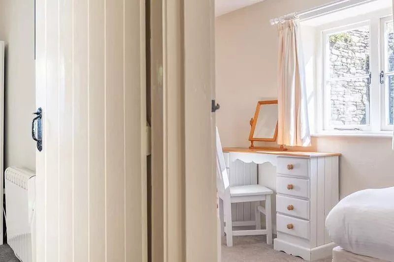 Coniston - sleeps 4 guests  in 2 bedrooms