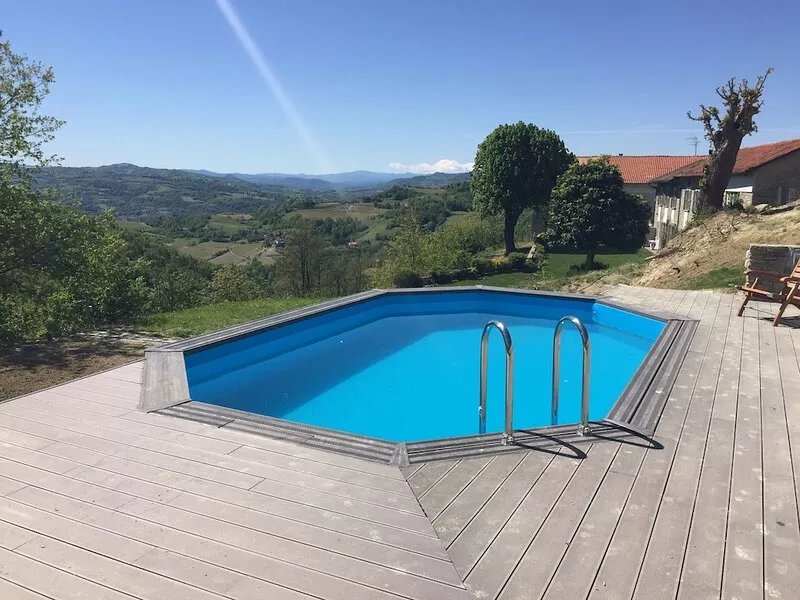 elegant large private farmhouse in the vineyards with new swimmingpool