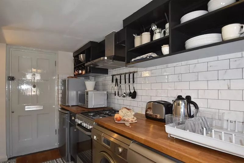 Matchbox is a delightful dog-friendly cottage in Winchelsea, East Sussex