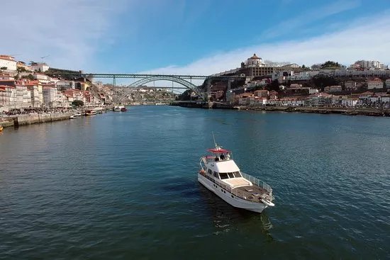 OYC - Oporto Yachts Charter
