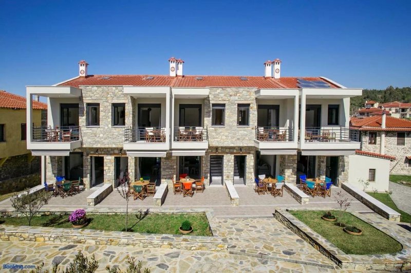 Liotrivi Houses At Old Nikiti