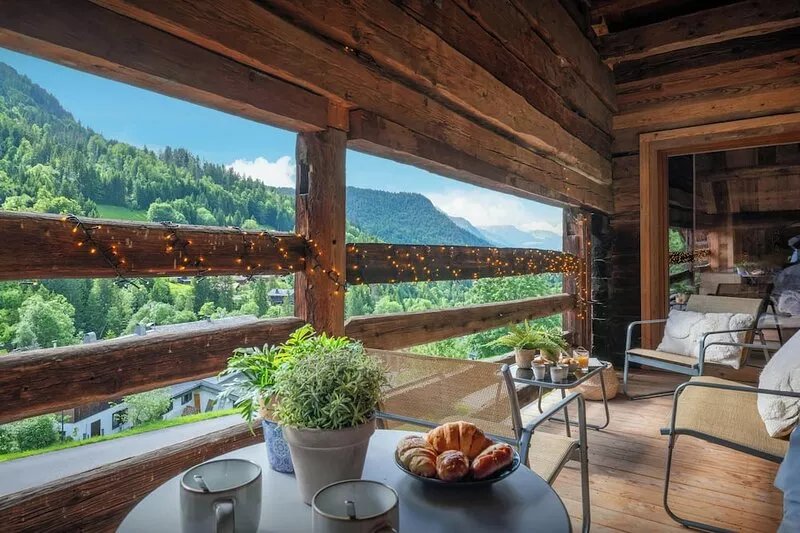 Chalet Backflip - family base for 10 with sauna - OVO Network