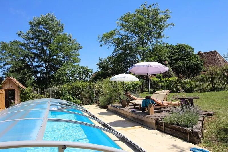 authentic rural house of Perigord, charm, calm and comfort 4 *