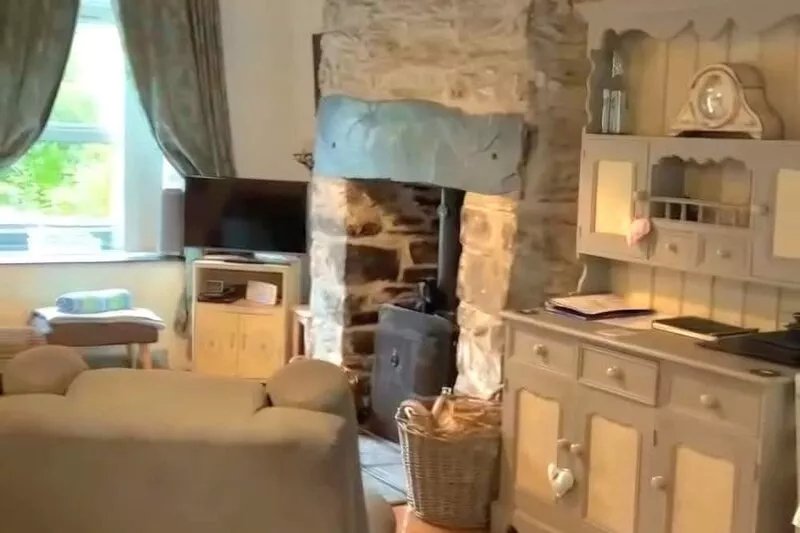 Cosy Welsh Cottage near to Ffestiniog Railway, local beaches, walks & activities