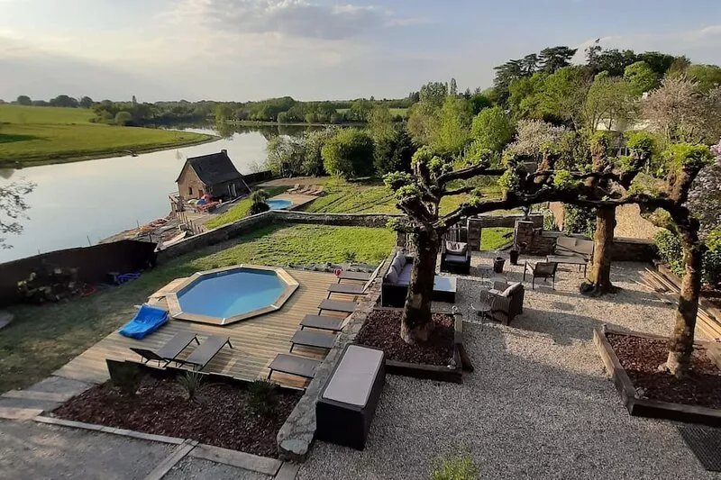 Waterfront family estate Swimming pools, Spa and gym