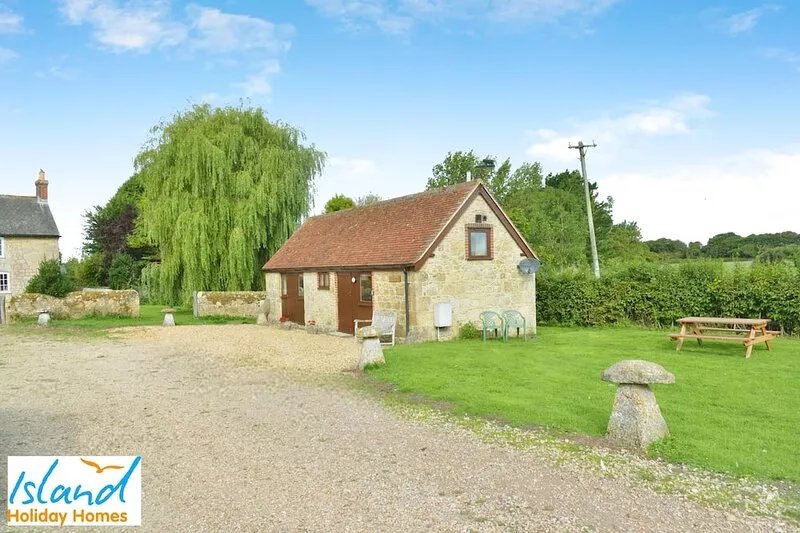 Willows -  a barn that sleeps 2 guests  in 1 bedroom plus 2 on sofa bed [lounge]