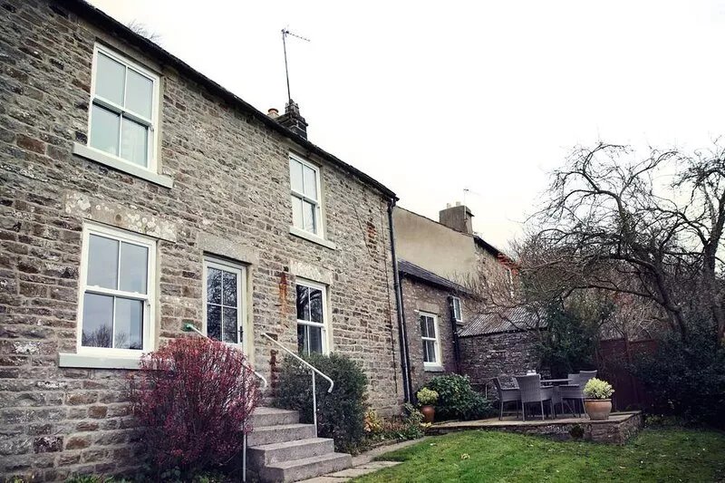 WEST HOUSE, family friendly, with open fire in Middleton-In-Teesdale