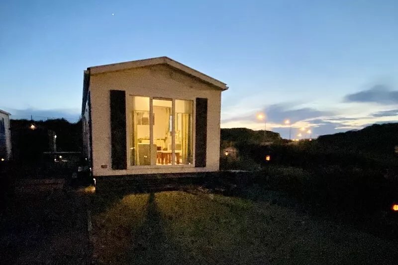 Chalet in the dune edge within walking distance of the beach