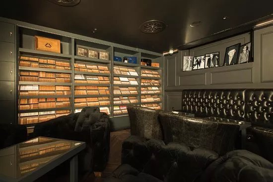 Turmeaus Tobacconist