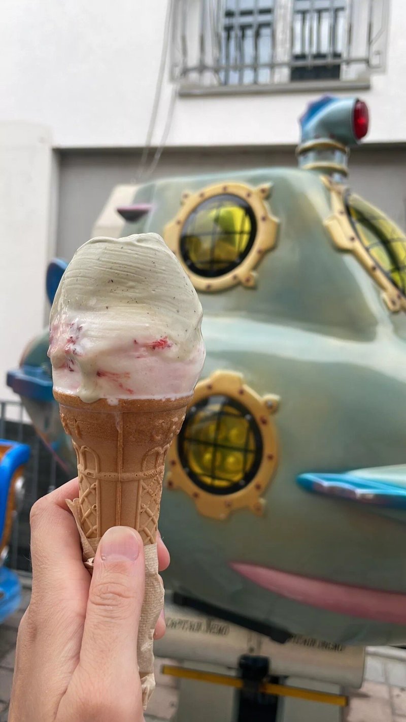 Gelateria Rosa Rossa