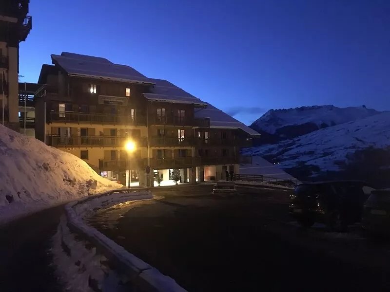 Fantastic chalet style apartment sleeping 9 people with stunning mountain views