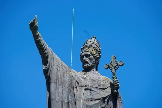 Statue of Pope Urban II