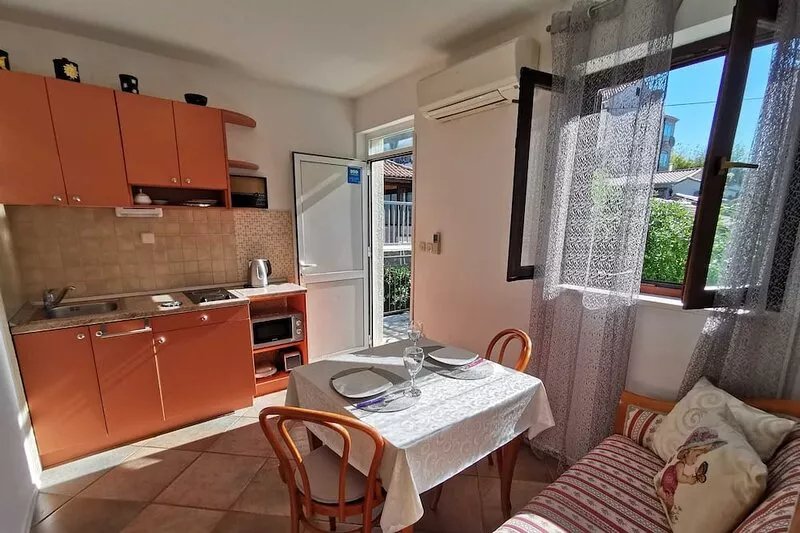 #Luka's central apartment near Old Town