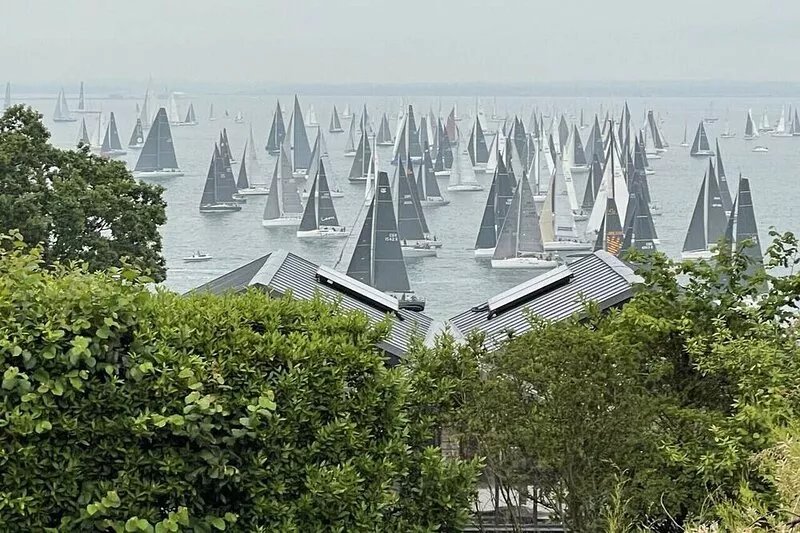 STUNNING SEA VIEWS of The Solent and Southampton Water
