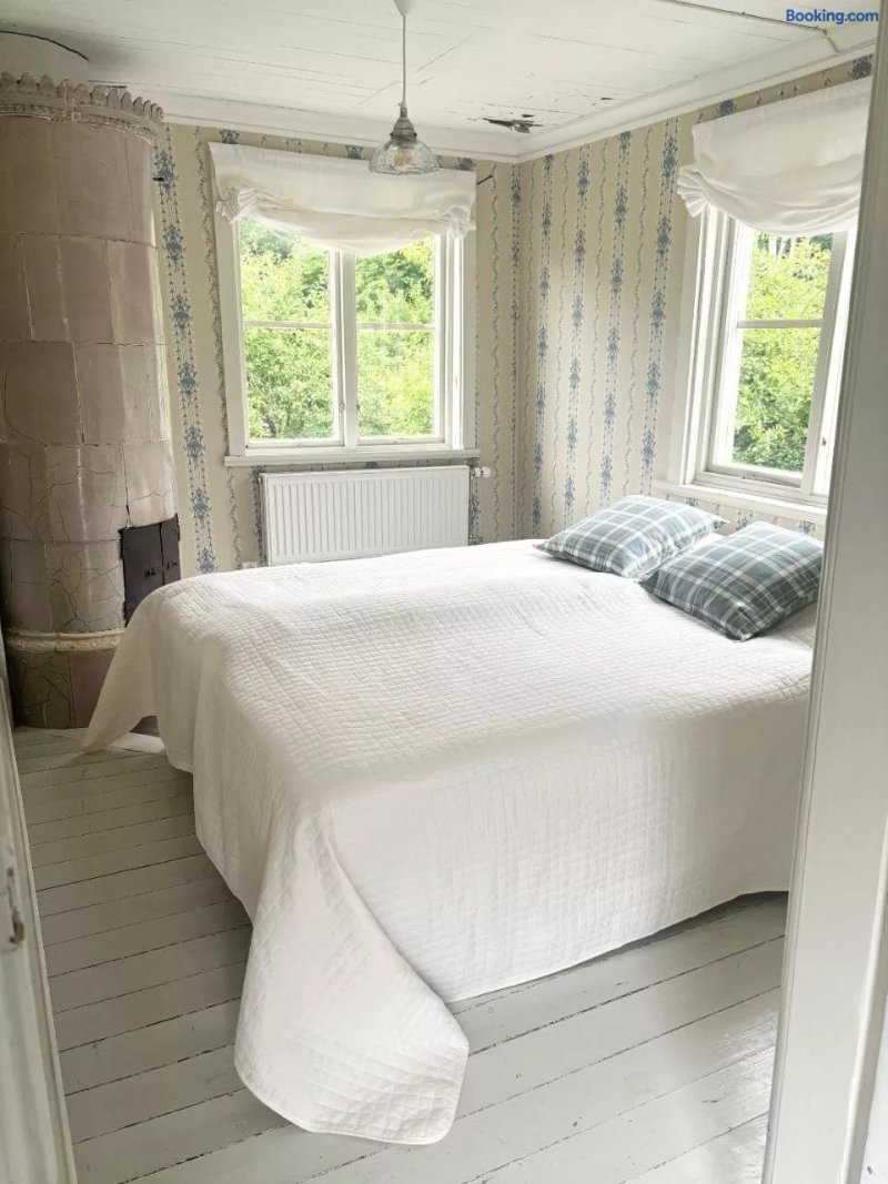 Arphus Lodge