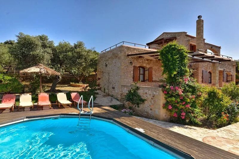 A traditional villa with panoramic view of the Cretan Sea