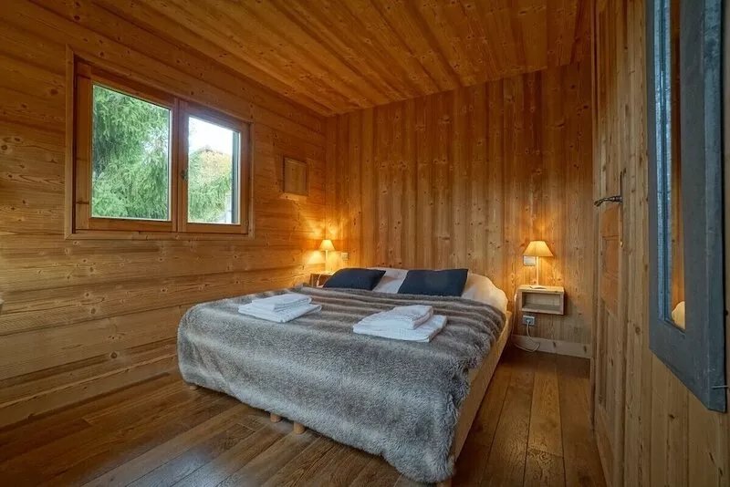 Magnificent chalet, close to the ski slopes, mountain views