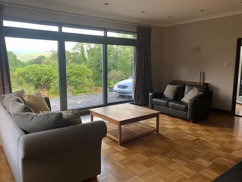 Luxury House, large mature gardens, completely private, 3km from Kenmare.
