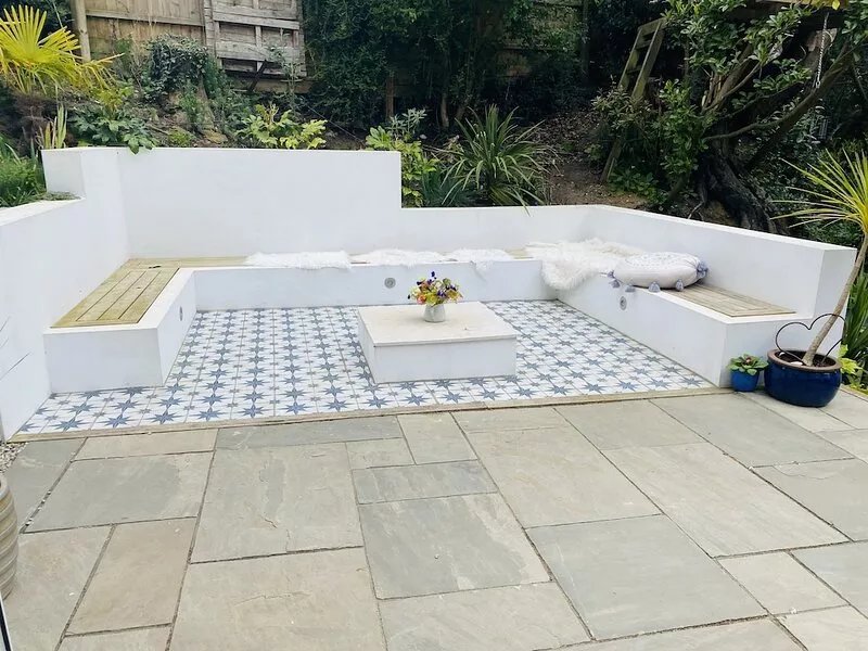 5 Bed New England style Home five minutes from Sandbanks Beach + The New Forest