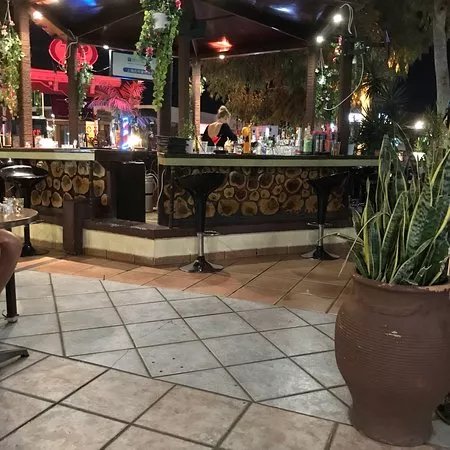T&P cocktail BAR