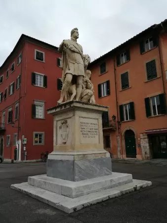 Piazza Carrara