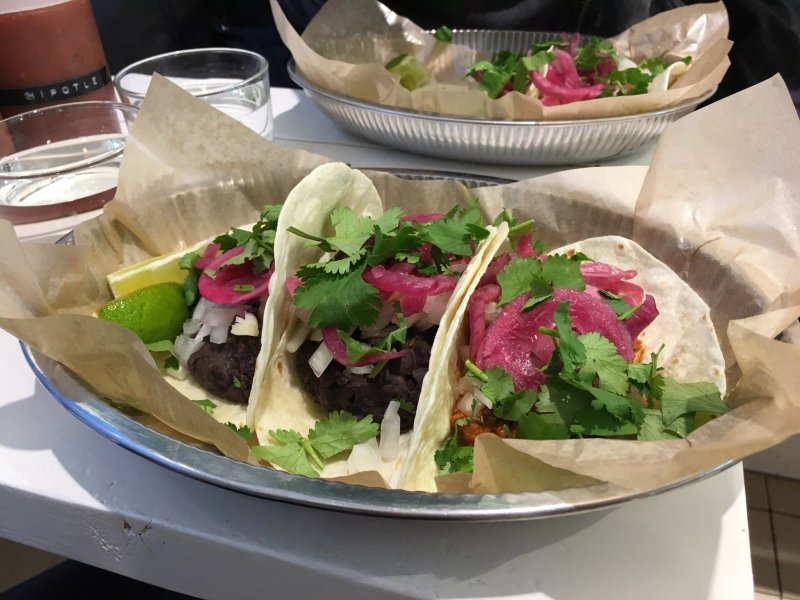 El Taco Truck Taqueria