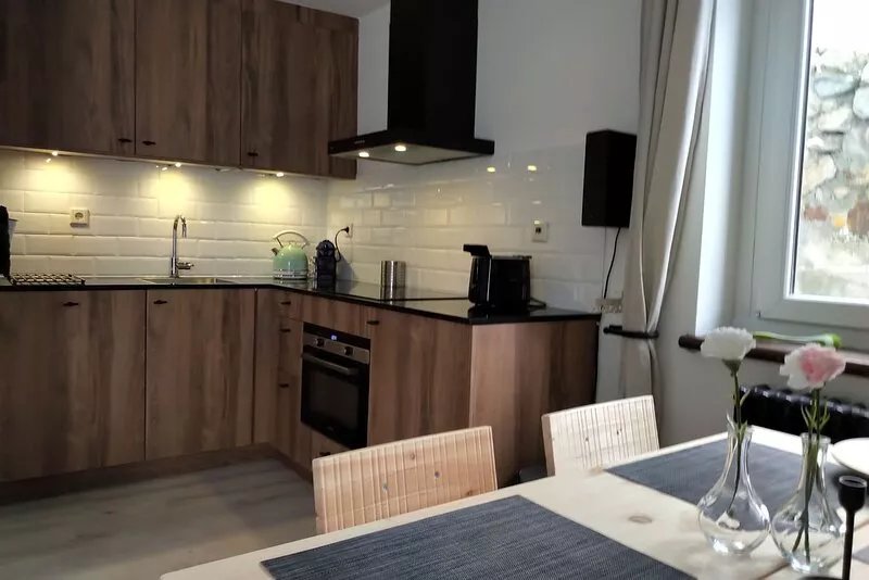 Ski chalet Cervinia Martino e Bassi ski-in-ski-out 6 persons sunny terrace wifi
