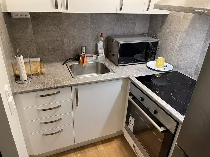A Small Apartment Near Mobilia Shopping Mall