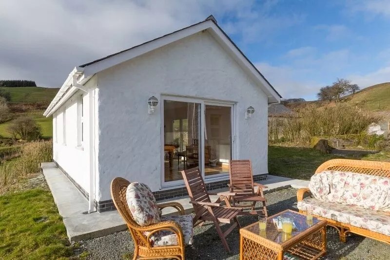 Merlin Cottages: 4* Merlin House, Games Room, Sleeps 6