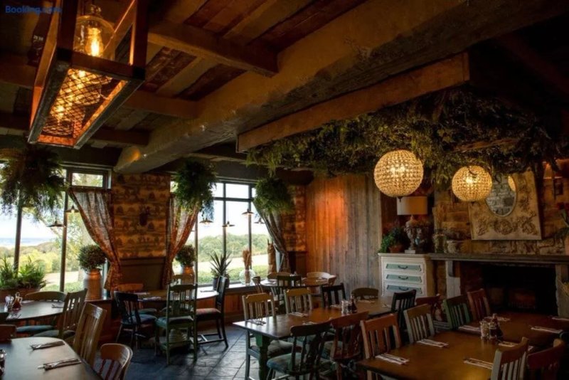 The Nest At The Woodmans Arms