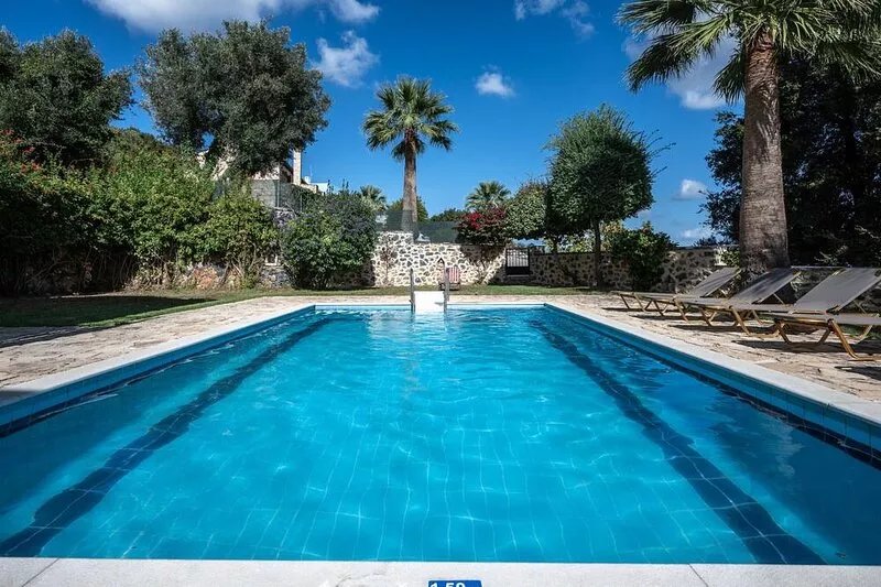 Teacher's cottage,pool,Quiet area,Near tavern