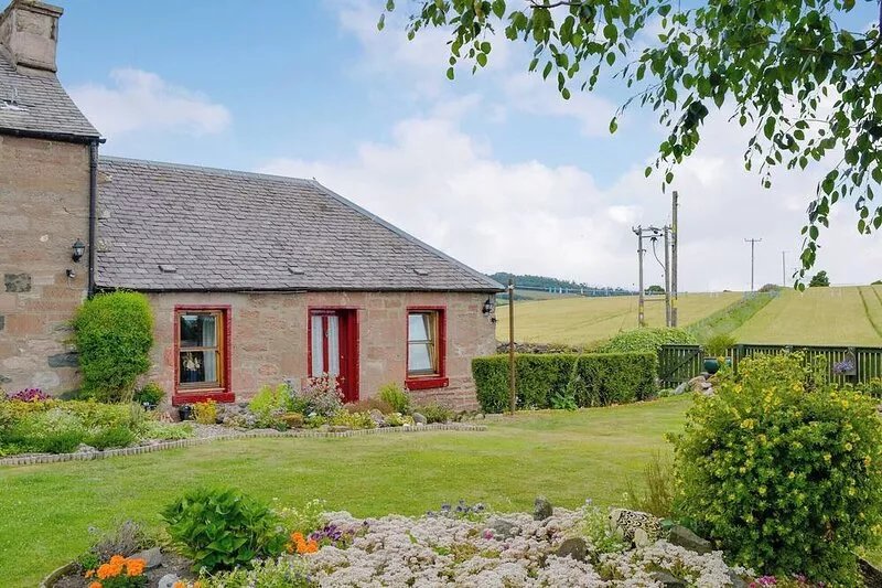 1 bedroom accommodation in Alyth, near Blairgowrie