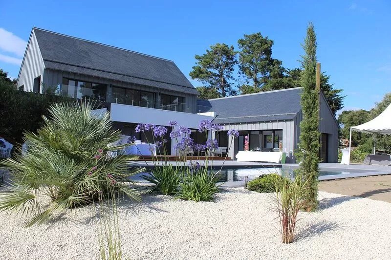 CONTEMPORARY HOUSE WITH HEATED POOL 150M FROM THE BEACH - 14 PEOPLE