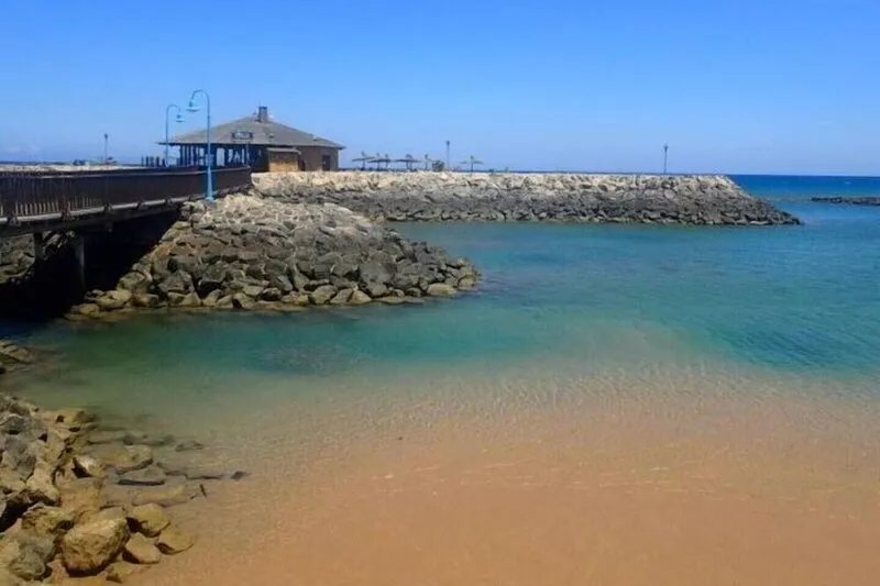 Lovely House On Amuley Mar 2 with Sea Views