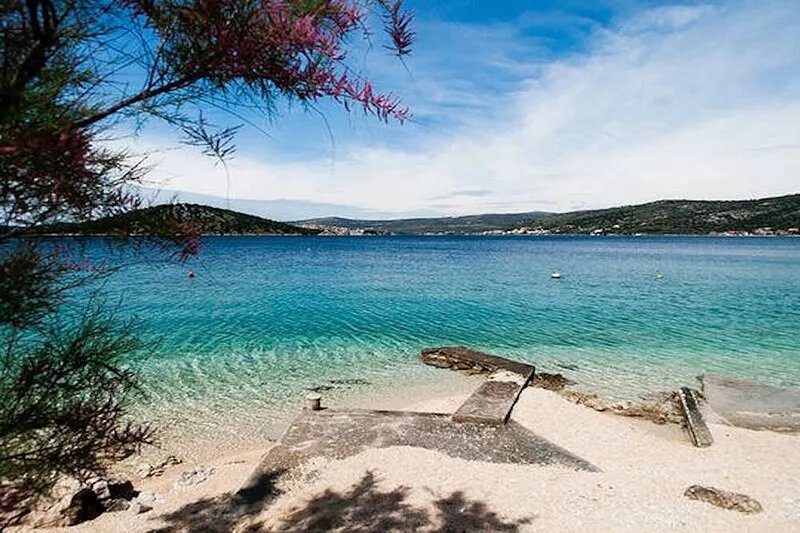 "Perfect runaway"in a quiet bay with sea view and pool relaxing area-app 1