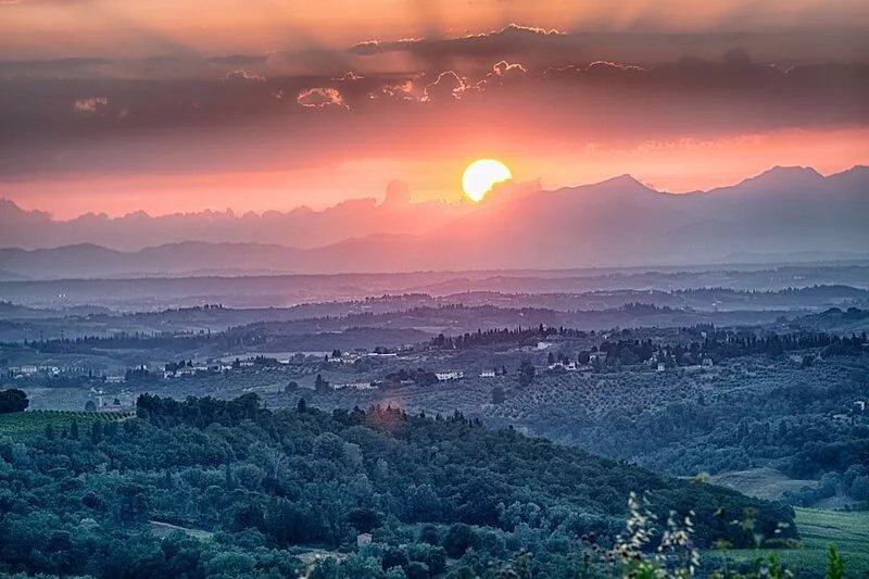Breathtaking views of the Chianti hills, Tradition, Sustainability and Design