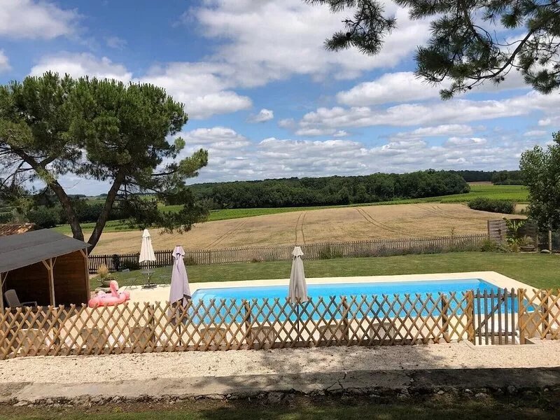 Newly renovated property, secluded area with private heated pool up to 15 guests