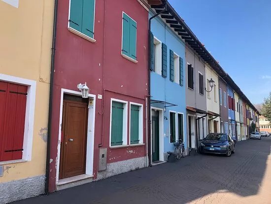 Le casette colorate di Vicolo Molinari