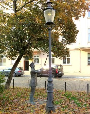 Statue of Zygi Latarnik